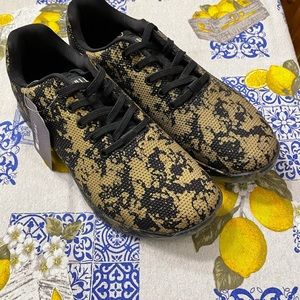 No Bull. US Mens 9.5. Never Worn